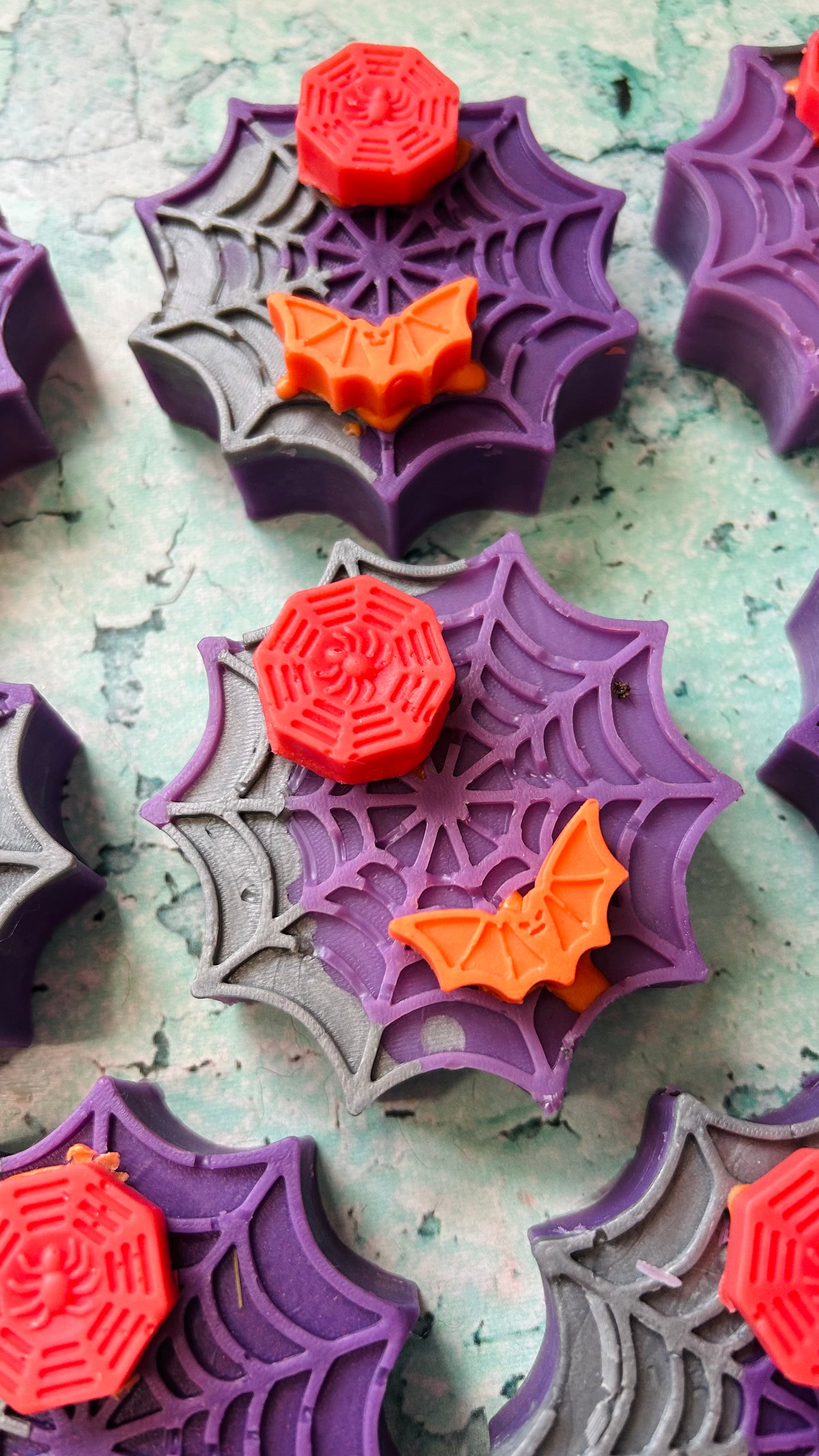 BEACH SNOB: ALMOND MACARON/BLACKBERRY JAM/BEACH NIGHTS/SNOWFLAKE & CASHMERE