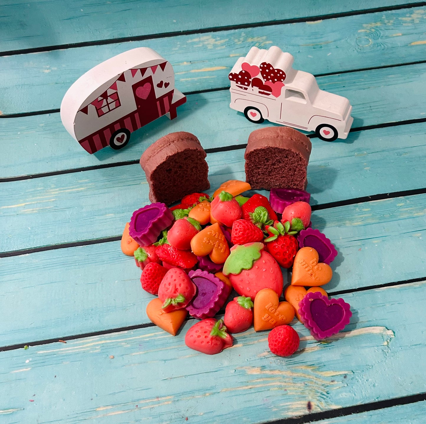 BREAKFAST IN PARIS: STRAWBERRYJAM/FRENCH BAGUETTE/PINK SUGAR