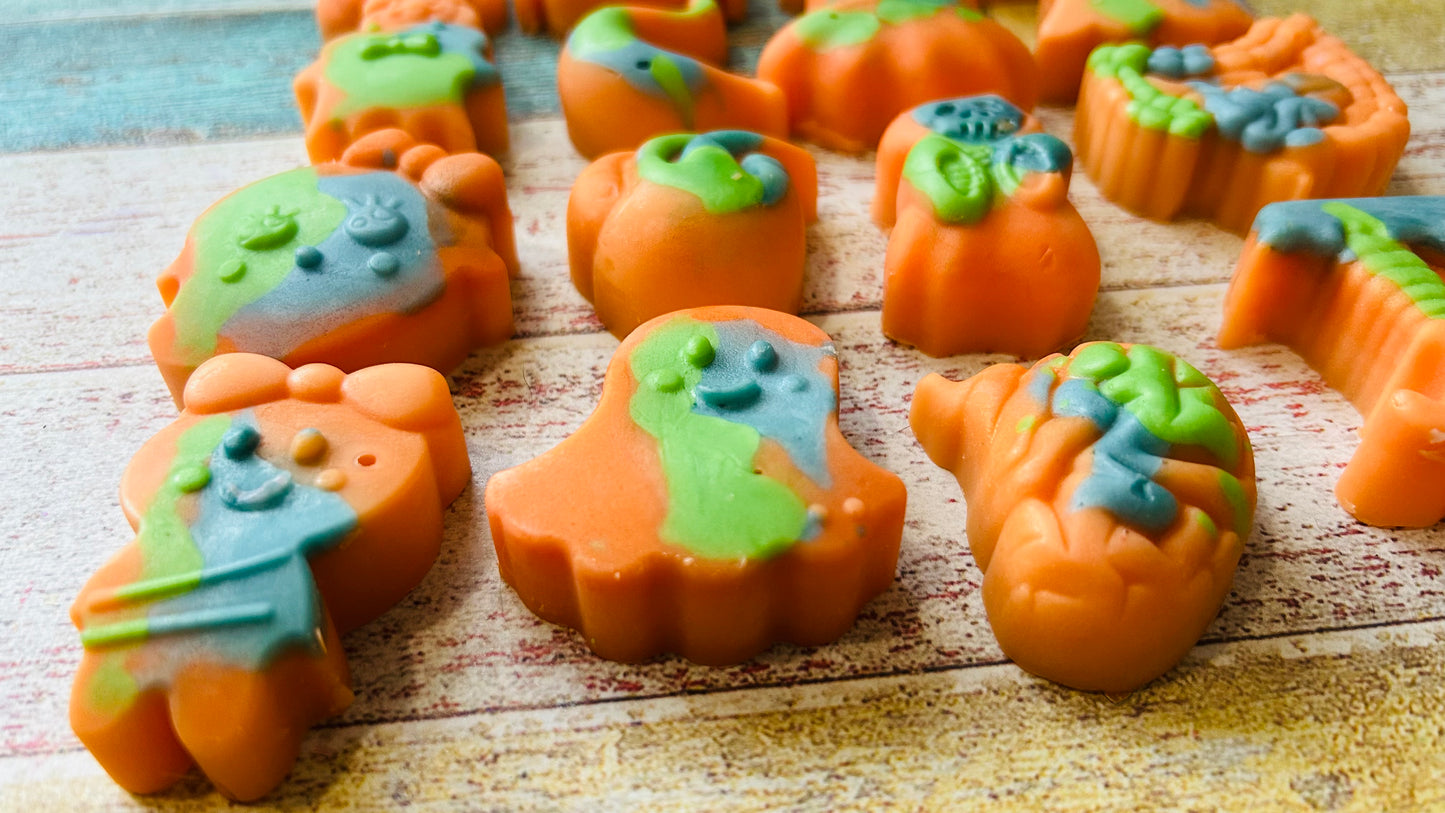 VIBRANT SKYLINE: GOLDEN SKYLINE/HOLIDAY WASSAIL/CARROT CAKE