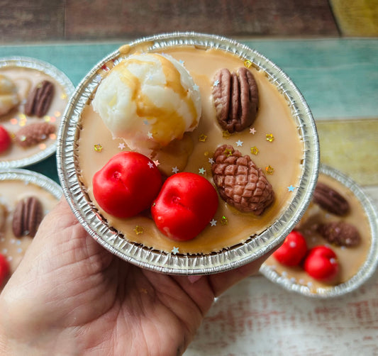 SWEET CINNAMON CHERRY PIE: MARASCHINO CHERRIES/PIE CRUST/SUGAR/CINNAMON/HINT OF INDIAN NUTMEG